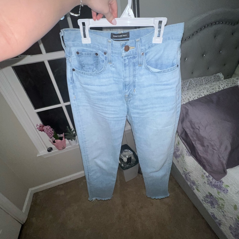 Super cute light wash straight leg jeans